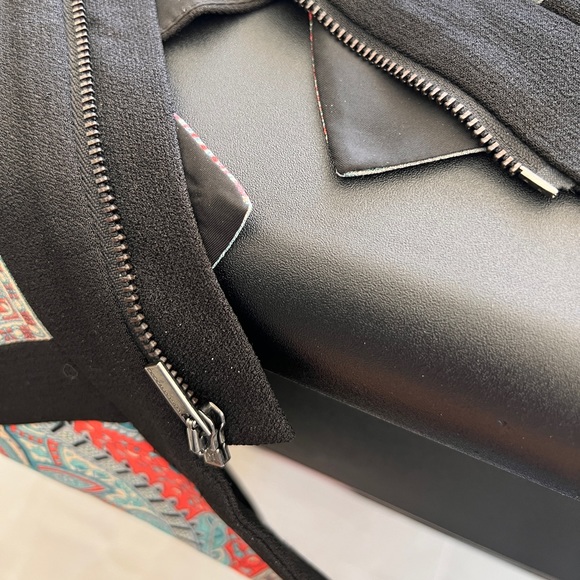 BCBG MaxAzria Paisley Zipped Top - Picture 7 of 10